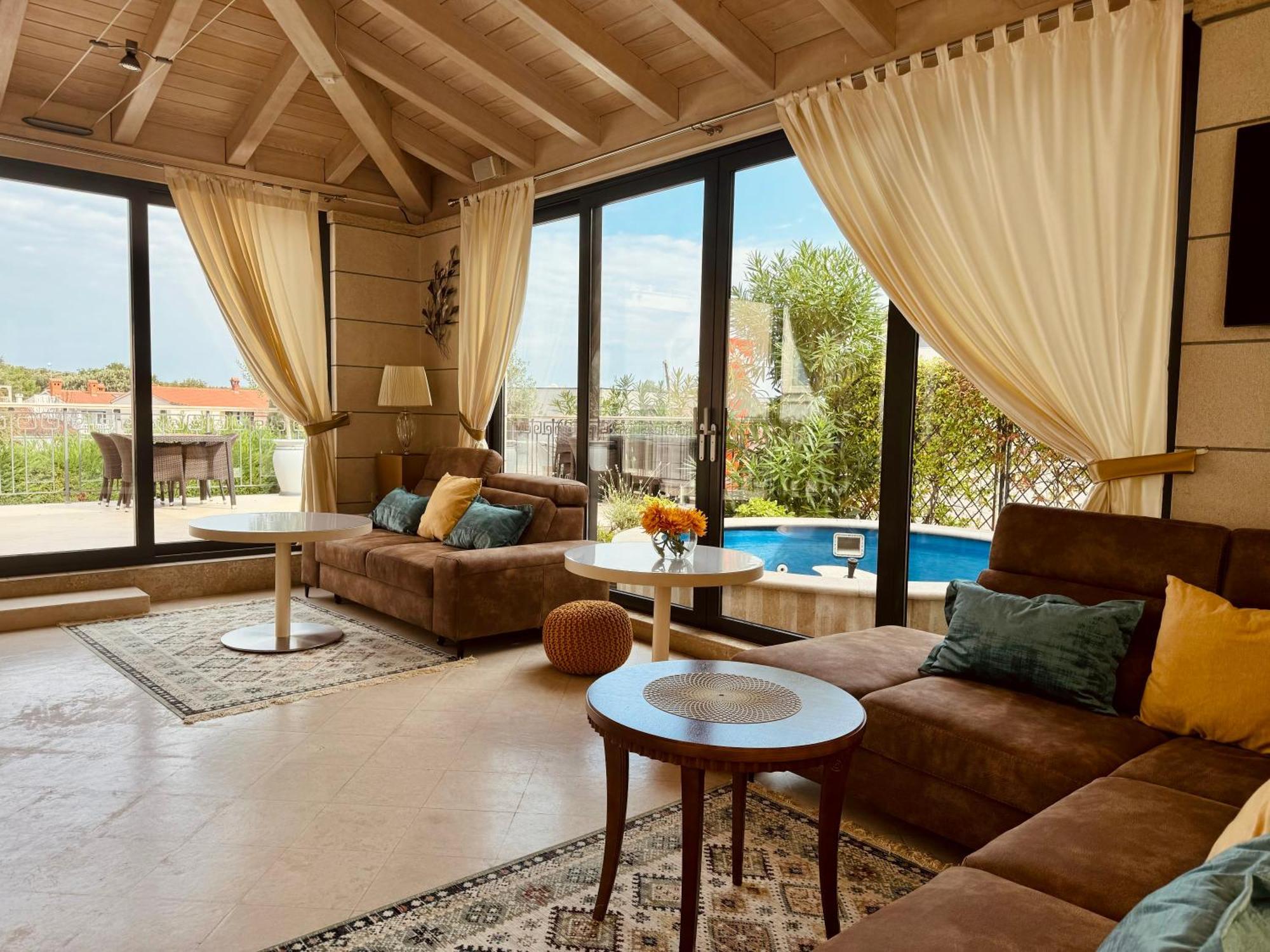 Boutique Hotel Oasi Pjescana Uvala Zewnętrze zdjęcie