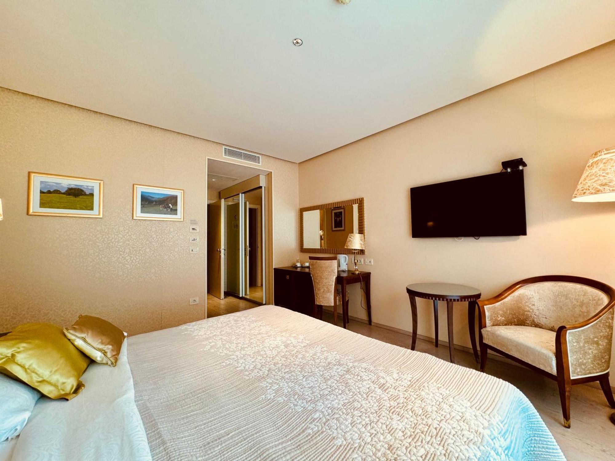 Boutique Hotel Oasi Pjescana Uvala Zewnętrze zdjęcie