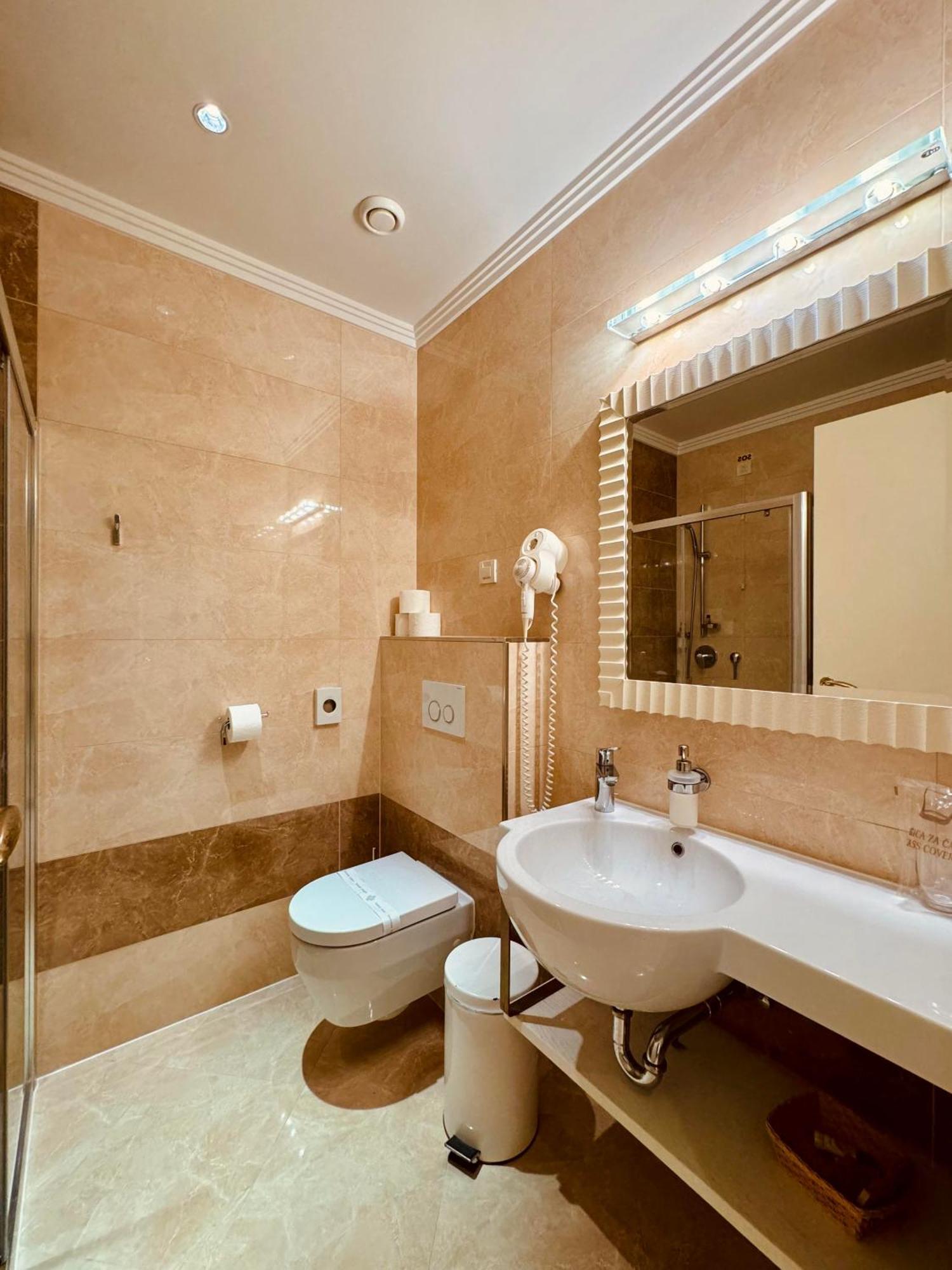 Boutique Hotel Oasi Pjescana Uvala Zewnętrze zdjęcie