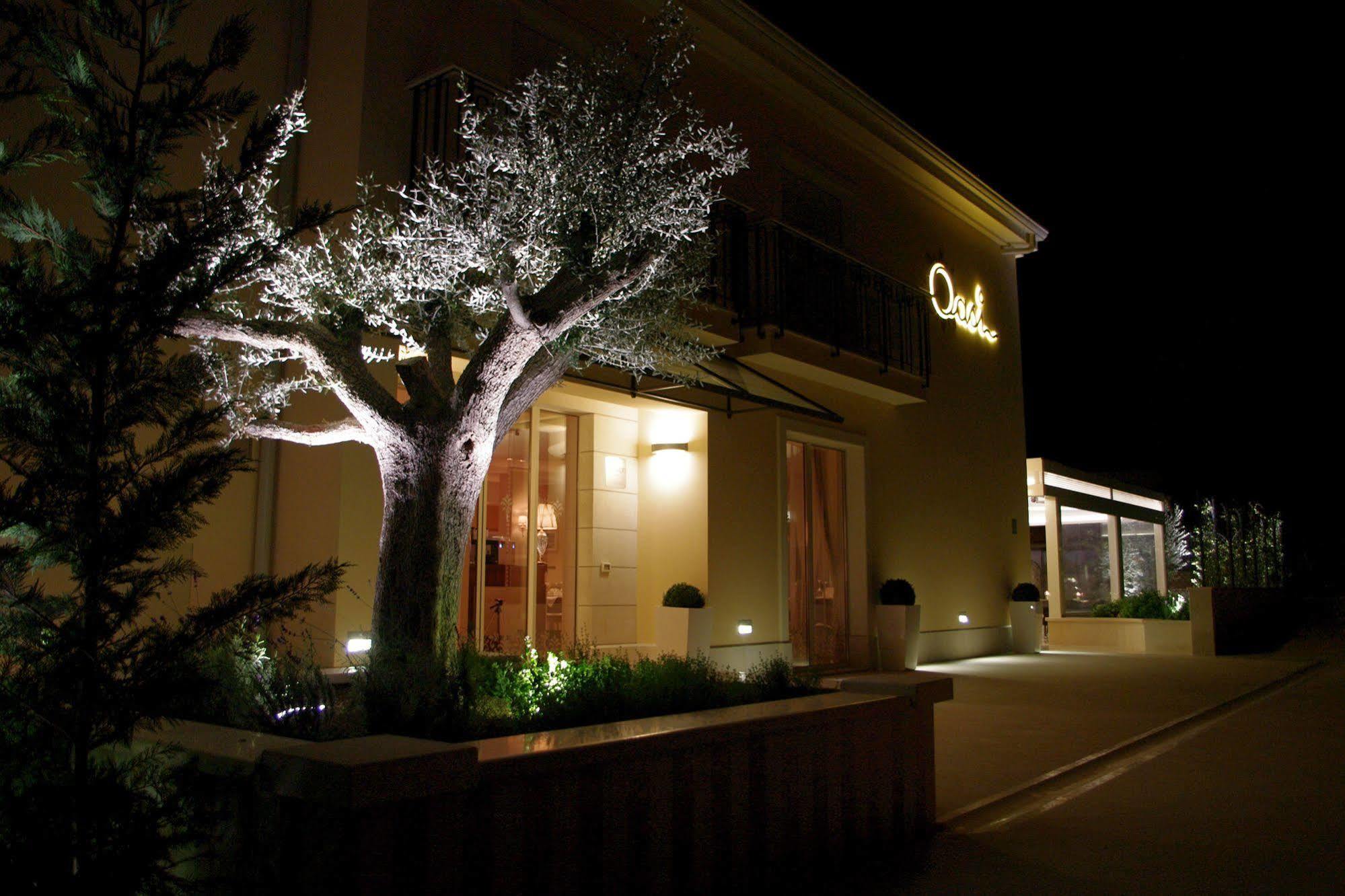 Boutique Hotel Oasi Pjescana Uvala Zewnętrze zdjęcie